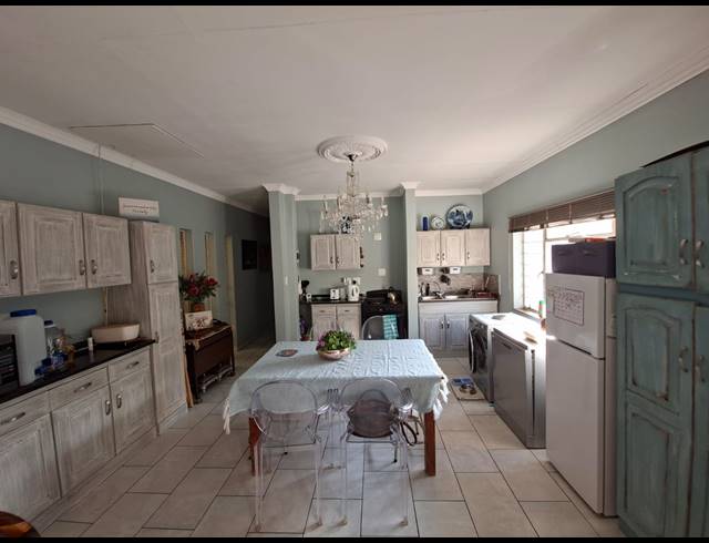 4 BEDROOM FREEHOLD FOR SALE IN GLEN MARAIS